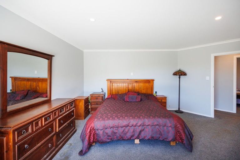 Photo of property in 269 Hoihere Road, Tiakitahuna, Palmerston North, 4477
