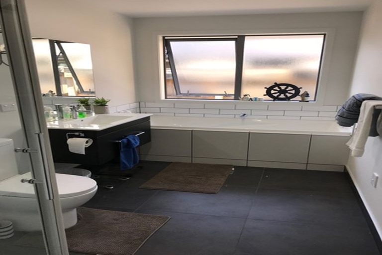 Photo of property in 8 Cheltenham Road, Lower Shotover, Queenstown, 9304