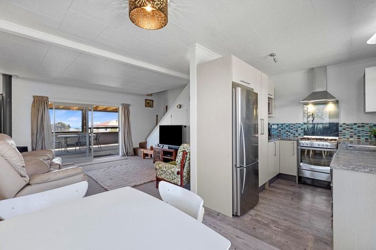 Photo of property in 21 Whenuariri Place, Maketu, Te Puke, 3189