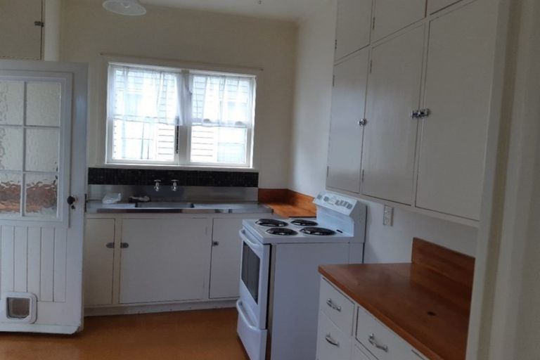 Photo of property in 33 Cairnfield Road, Kensington, Whangarei, 0112