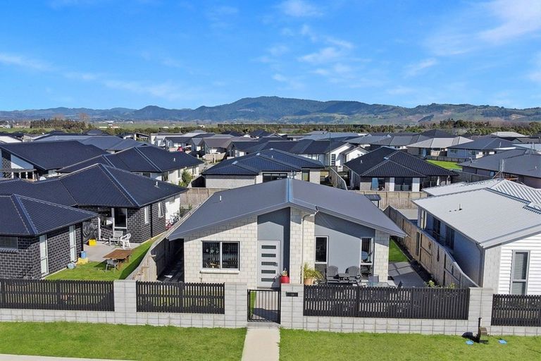 Photo of property in 184 Te Okuroa Drive, Papamoa, 3118