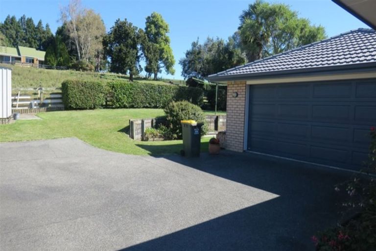 Photo of property in 30 Hillcrest Street, Tirau, 3410