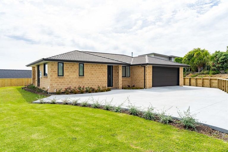 Photo of property in 5 Ngaio Close, Mangawhai, 0505