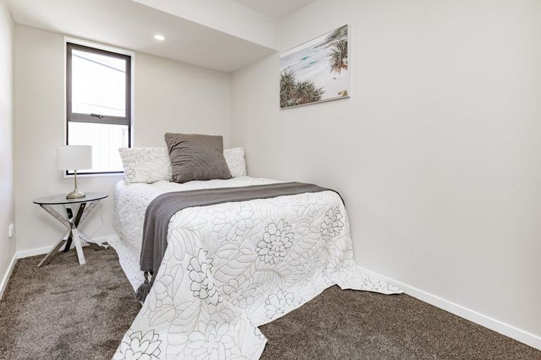 Photo of property in 10a Kotahitanga Street, Papakura, 2110