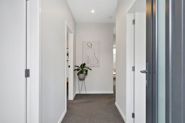 Photo of property in 15 Hindmarsh Street, Johnsonville, Wellington, 6037