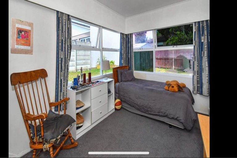 Photo of property in 16 Mccall Place, Opaheke, Papakura, 2113