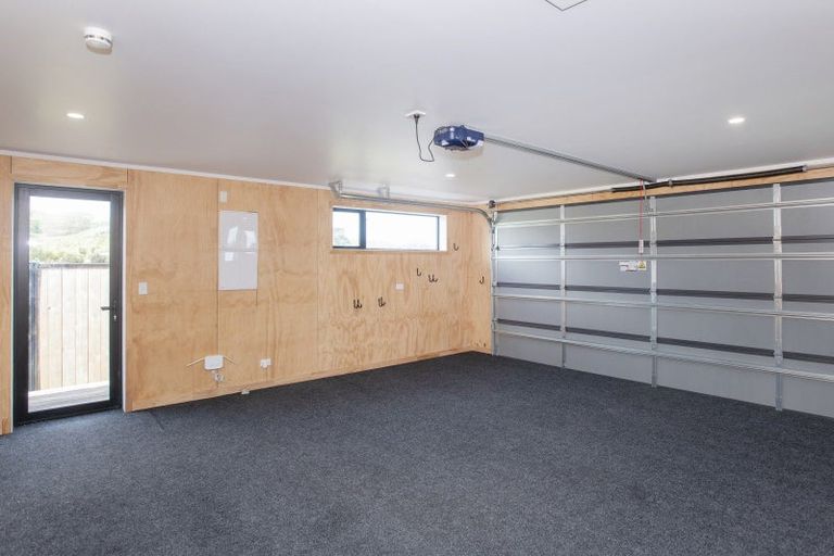 Photo of property in 38 Mangamoteo Street, Lytton West, 4071