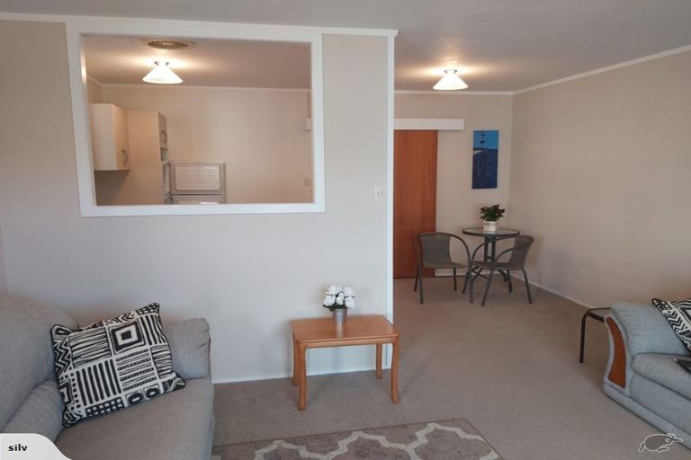 Photo of property in 8 Donald Street, Regent, Whangarei, 0112