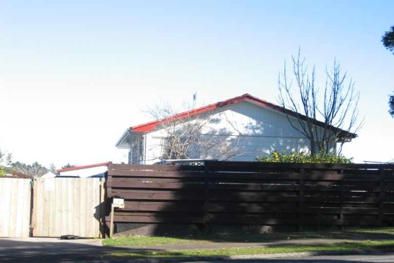 Photo of property in 1 Siska Place, Wattle Downs, Auckland, 2103