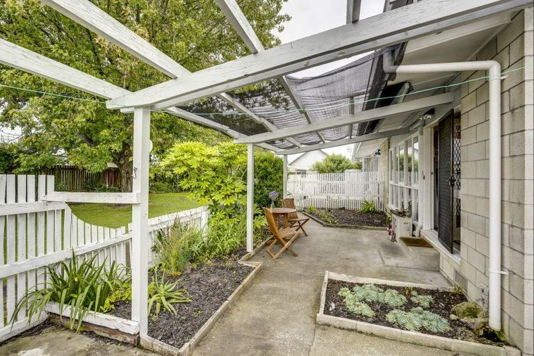 Photo of property in 2/204a Park Road South, Akina, Hastings, 4122