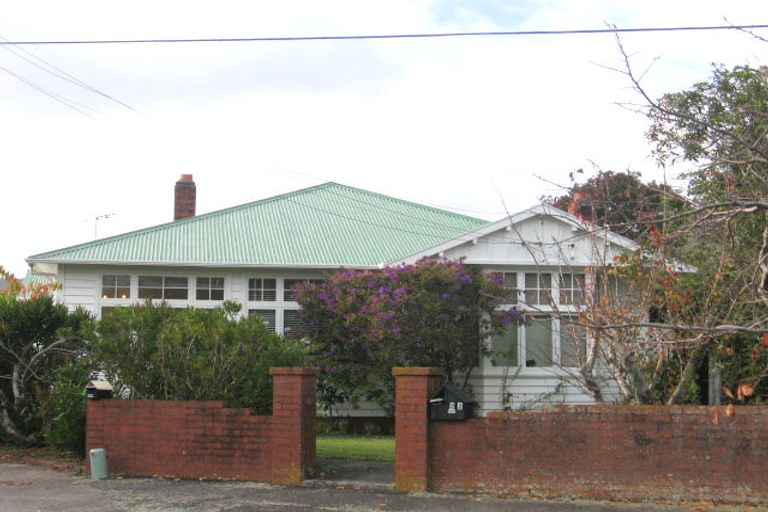 Photo of property in 22 Hautana Square, Woburn, Lower Hutt, 5010