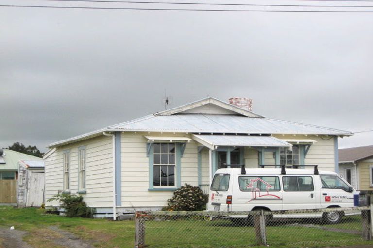 Photo of property in 10 Oriental Street, Welbourn, New Plymouth, 4312