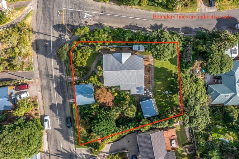 Photo of property in 137 Wellington Road, Paekakariki, 5034