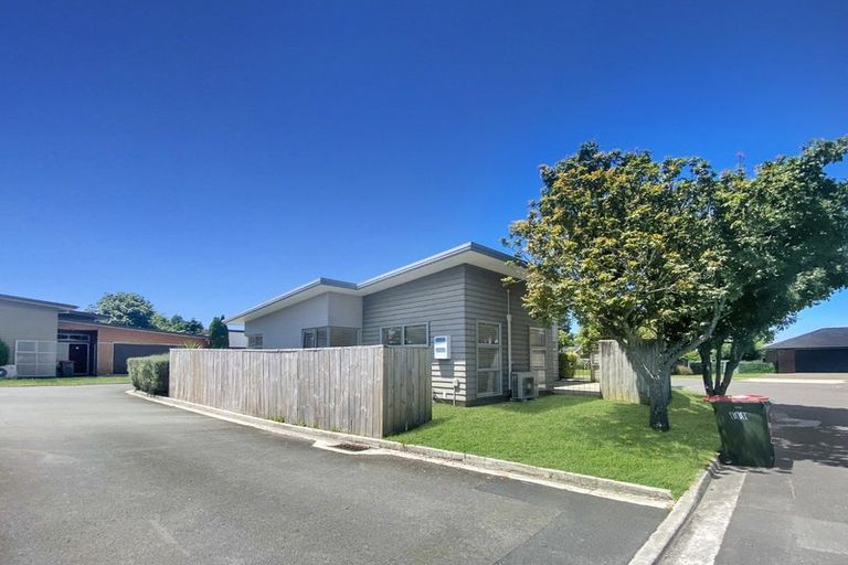 Photo of property in 2 Shaun Lane, Huntington, Hamilton, 3210