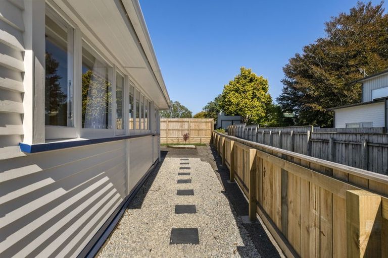 Photo of property in 164 Mangorei Road, Merrilands, New Plymouth, 4312