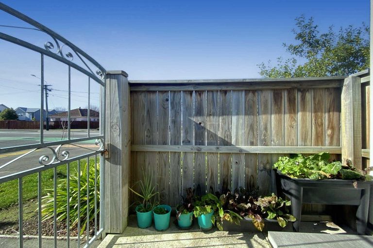 Photo of property in 461 Barbadoes Street, Edgeware, Christchurch, 8013
