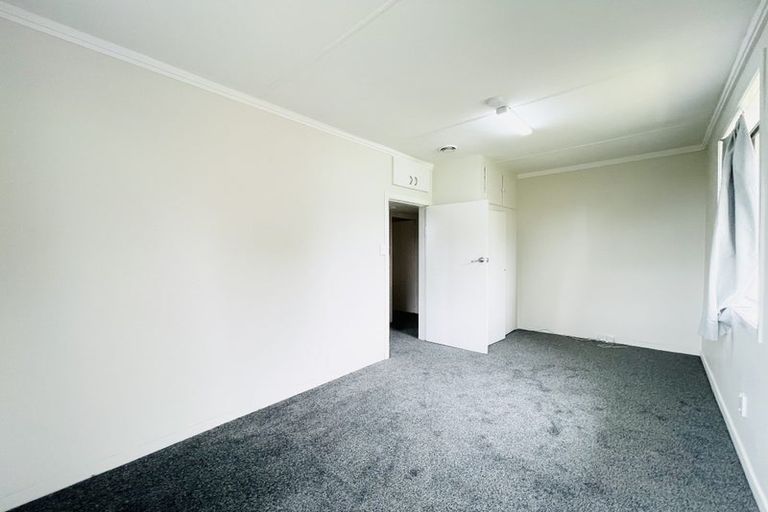 Photo of property in 30 Ferry Parade, Herald Island, Auckland, 0618