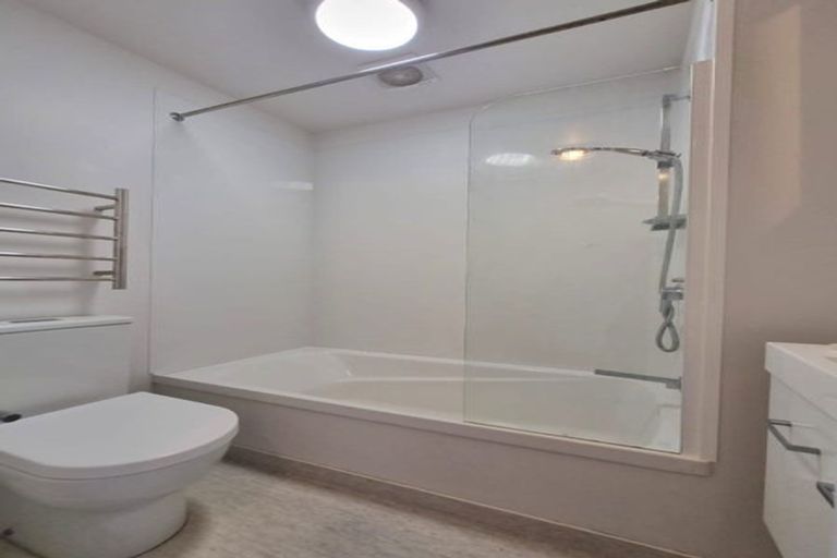 Photo of property in Vedado Apartments, 208/41 Hopper Street, Mount Cook, Wellington, 6011