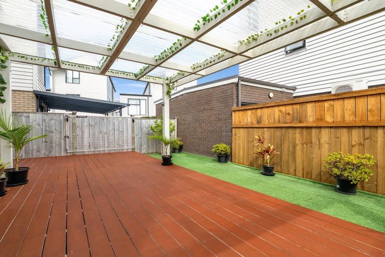 Photo of property in 6 Manahau Lane, Flat Bush, Auckland, 2019