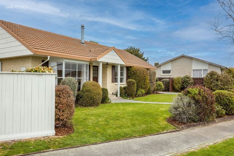 Photo of property in 83 Dunbarton Street, Redwood, Christchurch, 8051