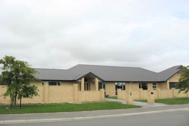 Photo of property in 2 Cairnbrae Drive, Prebbleton, 7604