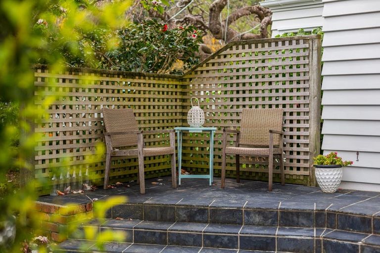 Photo of property in 9 Karamu Street, Eastbourne, Lower Hutt, 5013