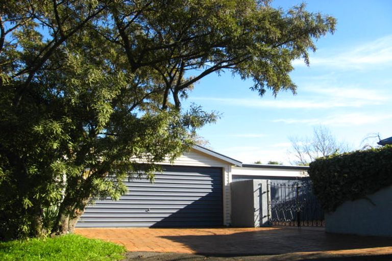 Photo of property in 10 Crichton Terrace, Cashmere, Christchurch, 8022