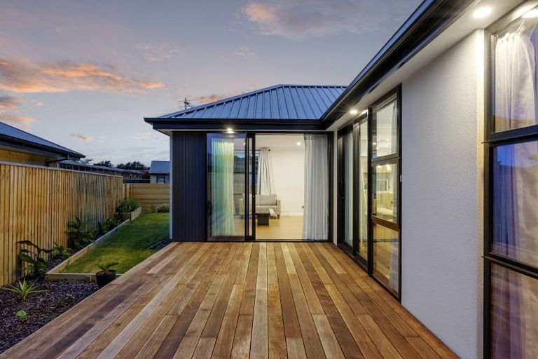 Photo of property in 19 Withers Crescent, Halswell, Christchurch, 8025