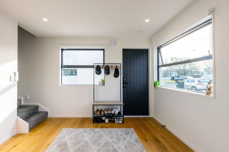 Photo of property in 1/32 Cross Street, Phillipstown, Christchurch, 8011