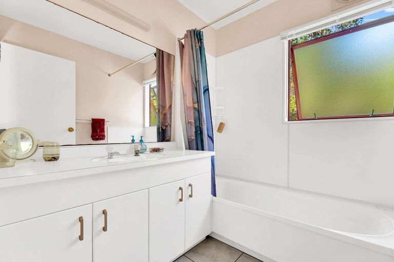 Photo of property in 55 Motuhoa Road, Tairua, 3508