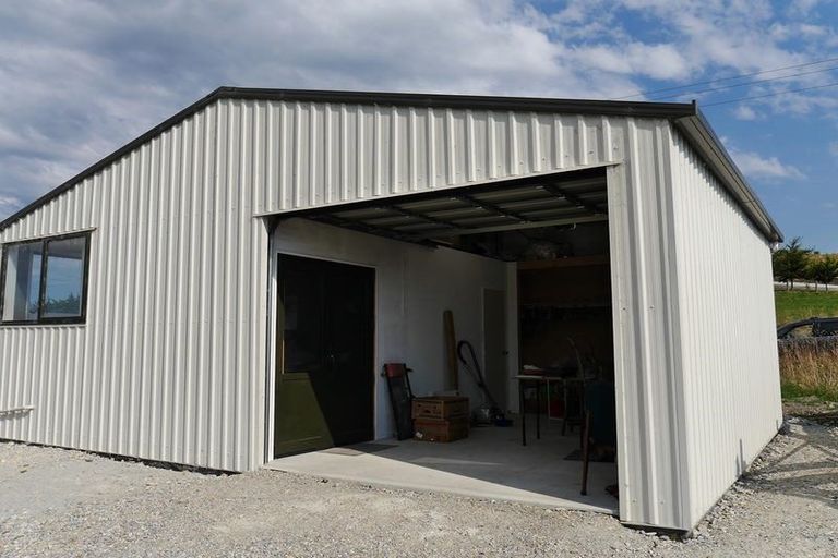 Photo of property in 37 Goodwood Road, Goodwood, Palmerston, 9481