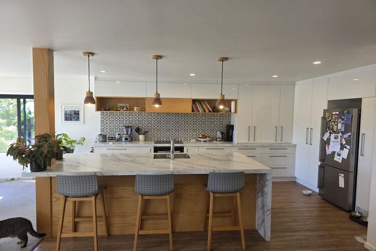 Photo of property in 17 Tauroa Road, Havelock North, 4130