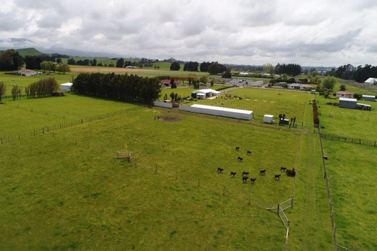 Photo of property in 39 Laws Road, Dannevirke, 4972