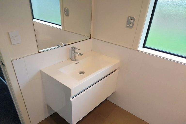 Photo of property in 35 Christobel Circle, Huntington, Hamilton, 3210