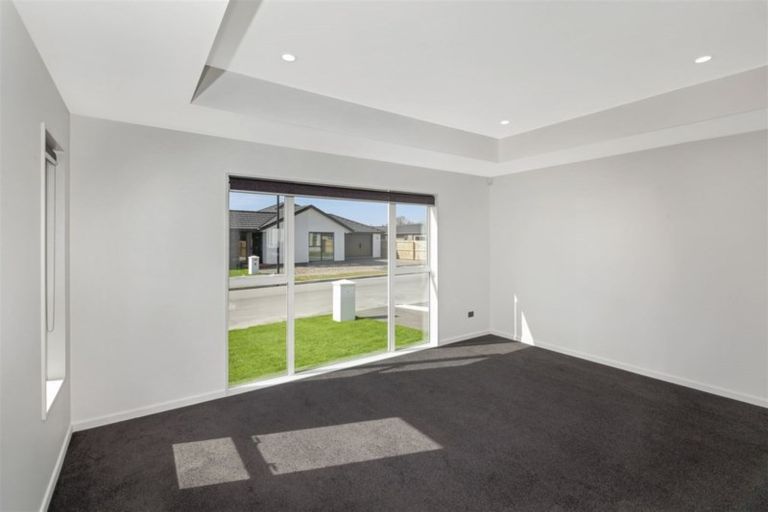 Photo of property in 6 Ciaran Close, Broomfield, Christchurch, 8042