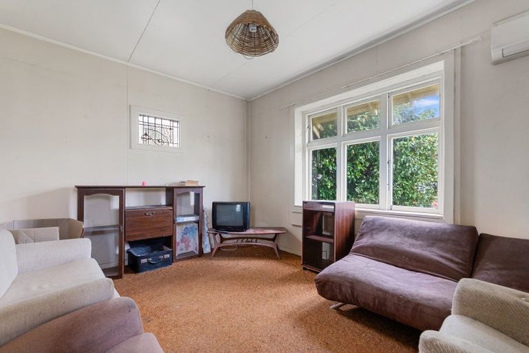 Photo of property in 12 Somerset Crescent, Spreydon, Christchurch, 8024