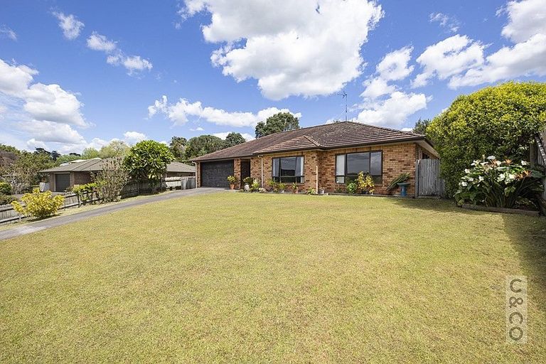 Photo of property in 36 Te Kauri Place, Helensville, 0800