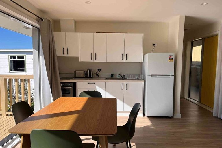 Photo of property in 39 Milne Terrace, Island Bay, Wellington, 6023