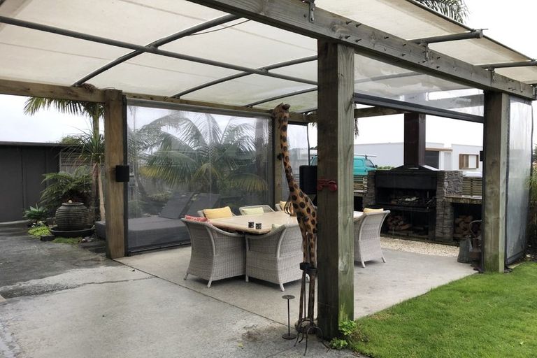 Photo of property in 15 Finch Street, One Tree Point, 0118