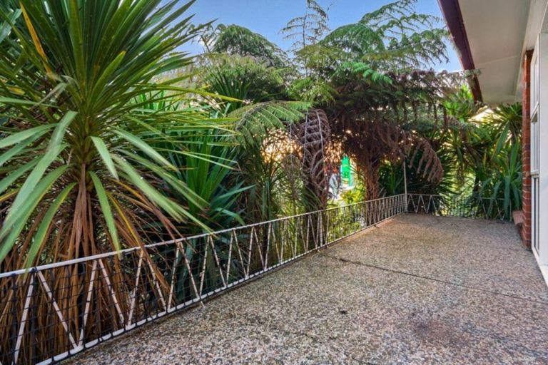 Photo of property in 330 Great South Road, Opaheke, Papakura, 2113