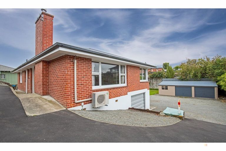 Photo of property in 3 Clifton Terrace, West End, Timaru, 7910