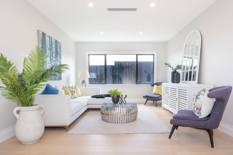 Photo of property in 17 Arawaru Avenue, Wainui, 0992