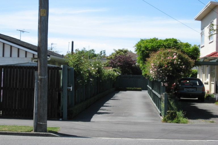 Photo of property in 116a Avonhead Road, Avonhead, Christchurch, 8042