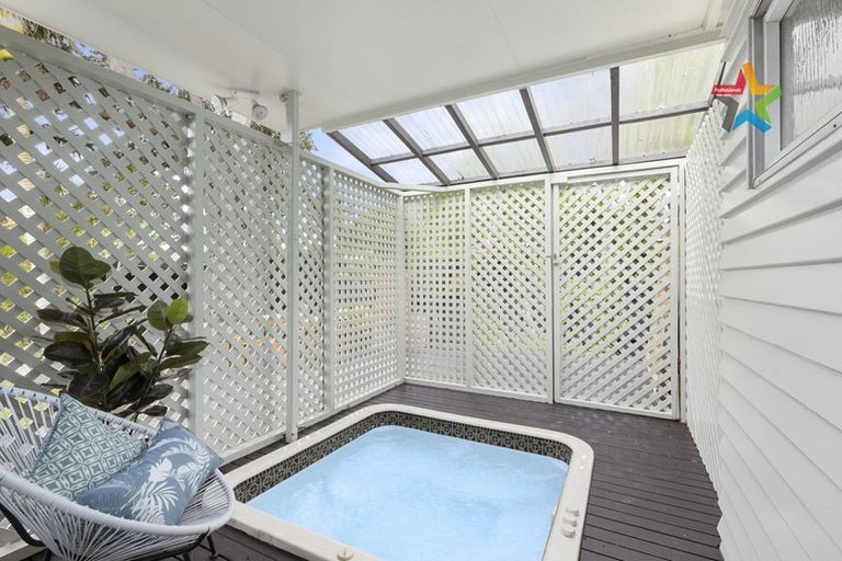 Photo of property in 36 Ludlam Crescent, Woburn, Lower Hutt, 5010