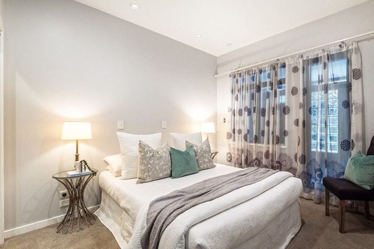 Photo of property in 1b/4 Fleet Street, Devonport, Auckland, 0624