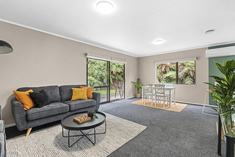 Photo of property in 1/6 Waterloo Place, Westown, New Plymouth, 4310