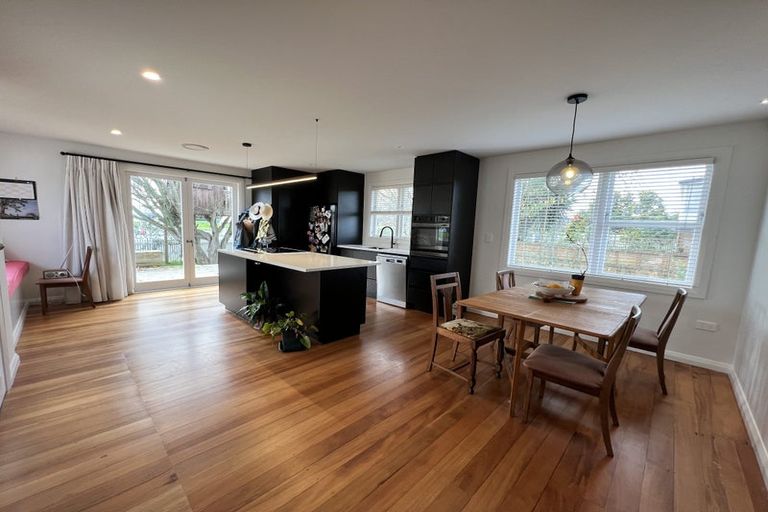 Photo of property in 63 Taylor Street, Cambridge, 3434