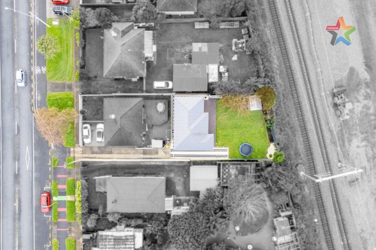 Photo of property in 1128a High Street, Taita, Lower Hutt, 5011