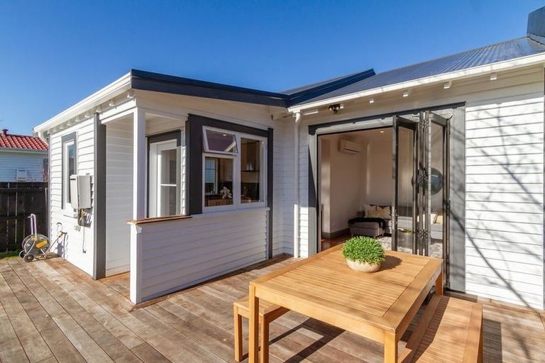 Photo of property in 19a Montague Street, Alicetown, Lower Hutt, 5010