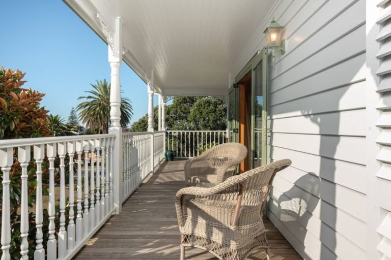 Photo of property in 96 Oceanview Road, Mount Maunganui, 3116